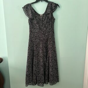 Anne Klein size 4 women’s midi dress black and white